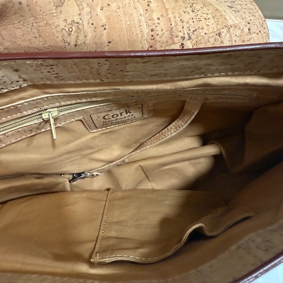 Corkor Saddle Bag, cross body, Rust color, Interior pocket, vegan - Picture 4 of 5